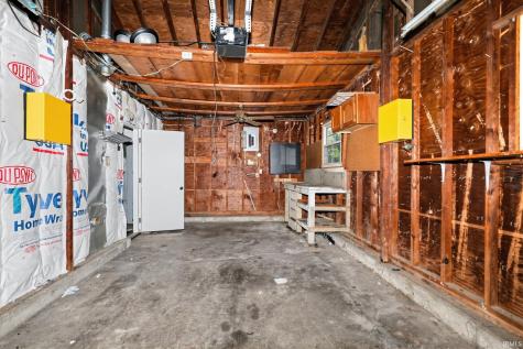 1907 S G Street Richmond IN 47374