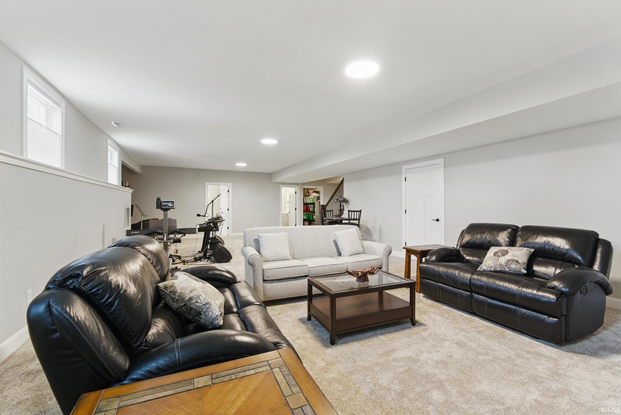 2867 E Lake Tahoe Trail Warsaw IN 46582