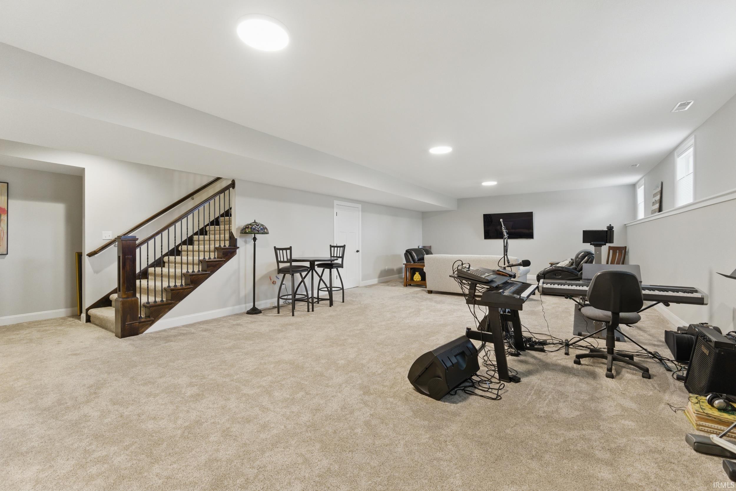 2867 E Lake Tahoe Trail Warsaw IN 46582