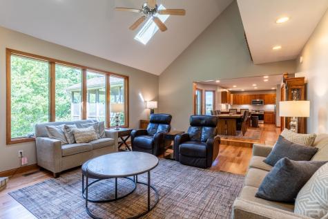 7710 Currie Hill Court Fort Wayne IN 46804