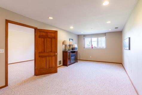 7710 Currie Hill Court Fort Wayne IN 46804