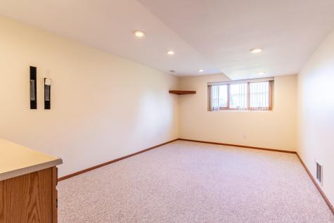 7710 Currie Hill Court Fort Wayne IN 46804