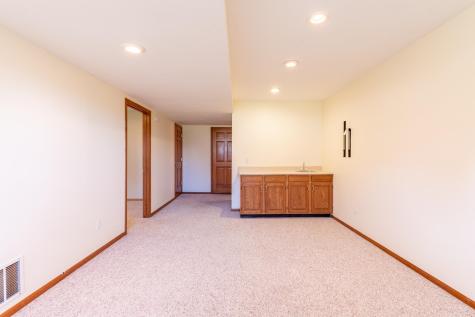 7710 Currie Hill Court Fort Wayne IN 46804