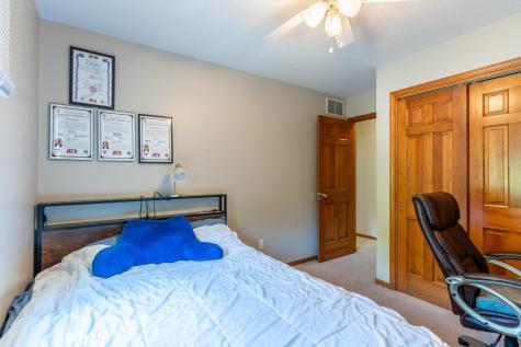 7710 Currie Hill Court Fort Wayne IN 46804