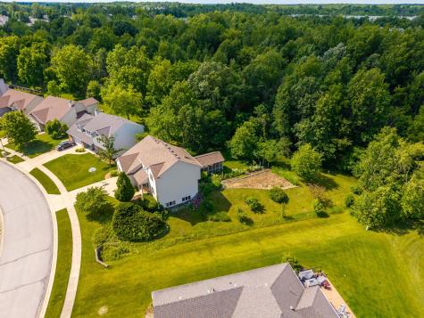 7710 Currie Hill Court Fort Wayne IN 46804