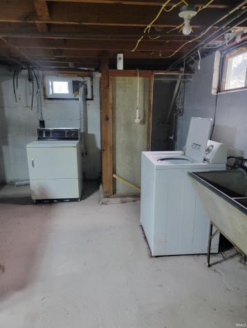 315 N Market Street Winamac IN 46996