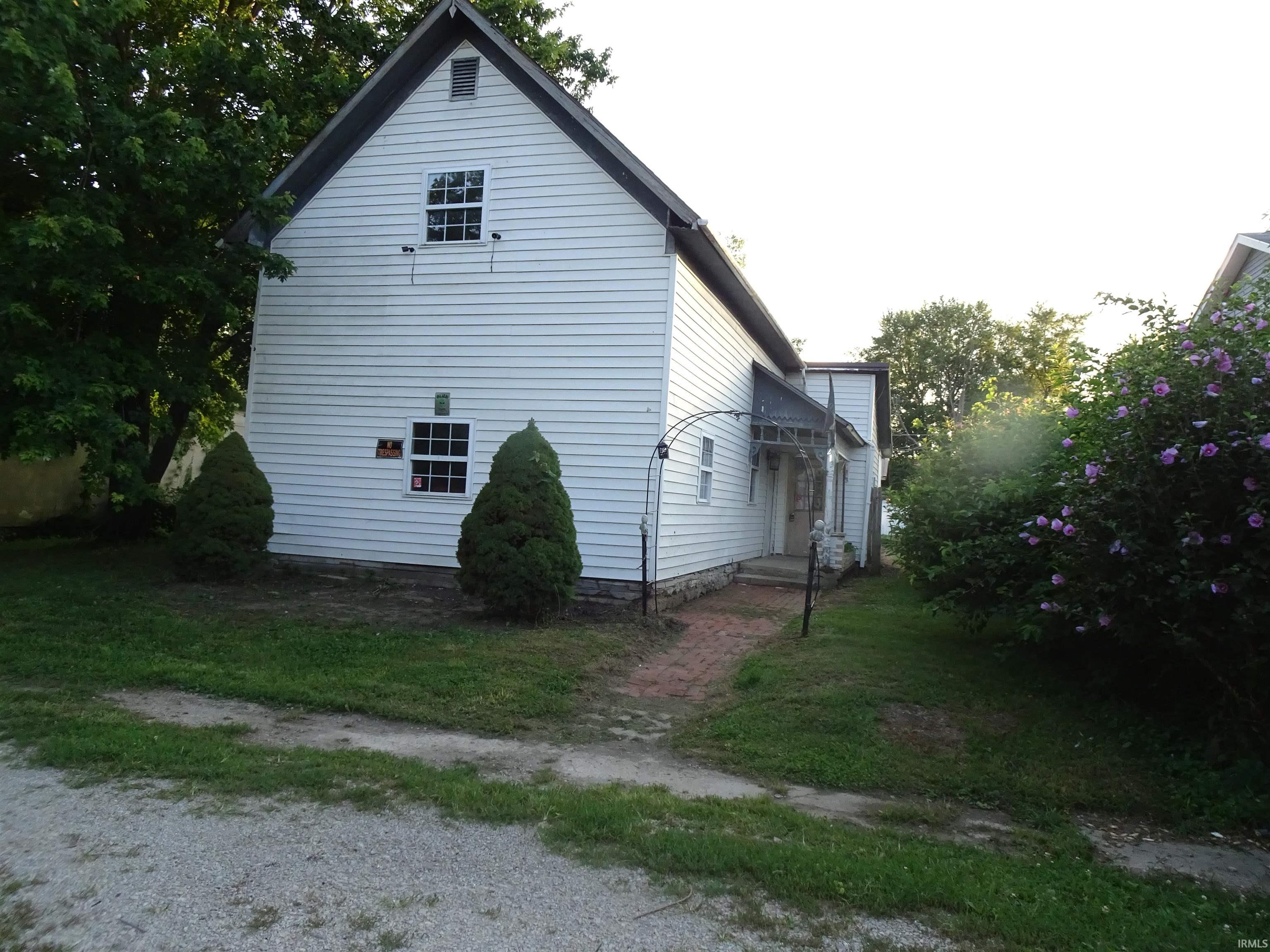 213 S Cory Street Mooreland IN 47360
