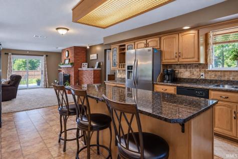 8819 Fortuna Way Fort Wayne IN 46815