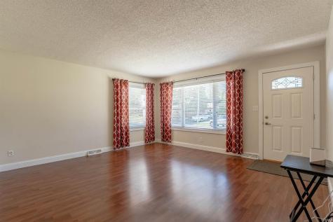 1909 N Thomas Avenue Evansville IN 47711