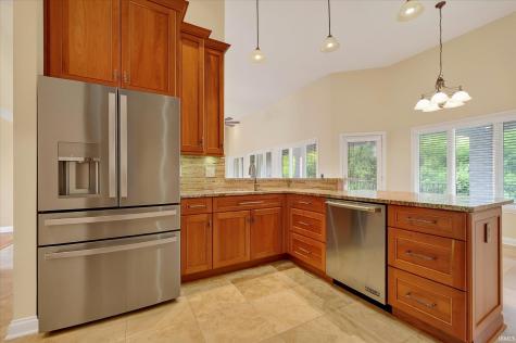 5913 Chartwell Drive Bargersville IN 46106