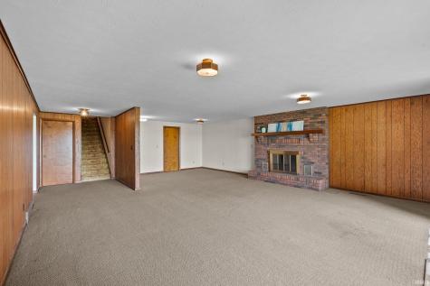 727 E Northshore Drive Syracuse IN 46567