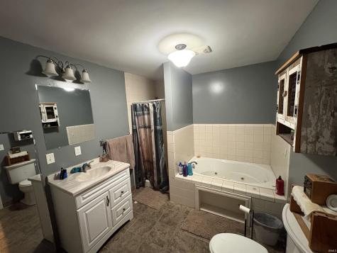 441 S 900 W-92 Road Pierceton IN 46562