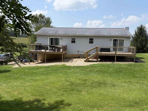 441 S 900 W-92 Road Pierceton IN 46562