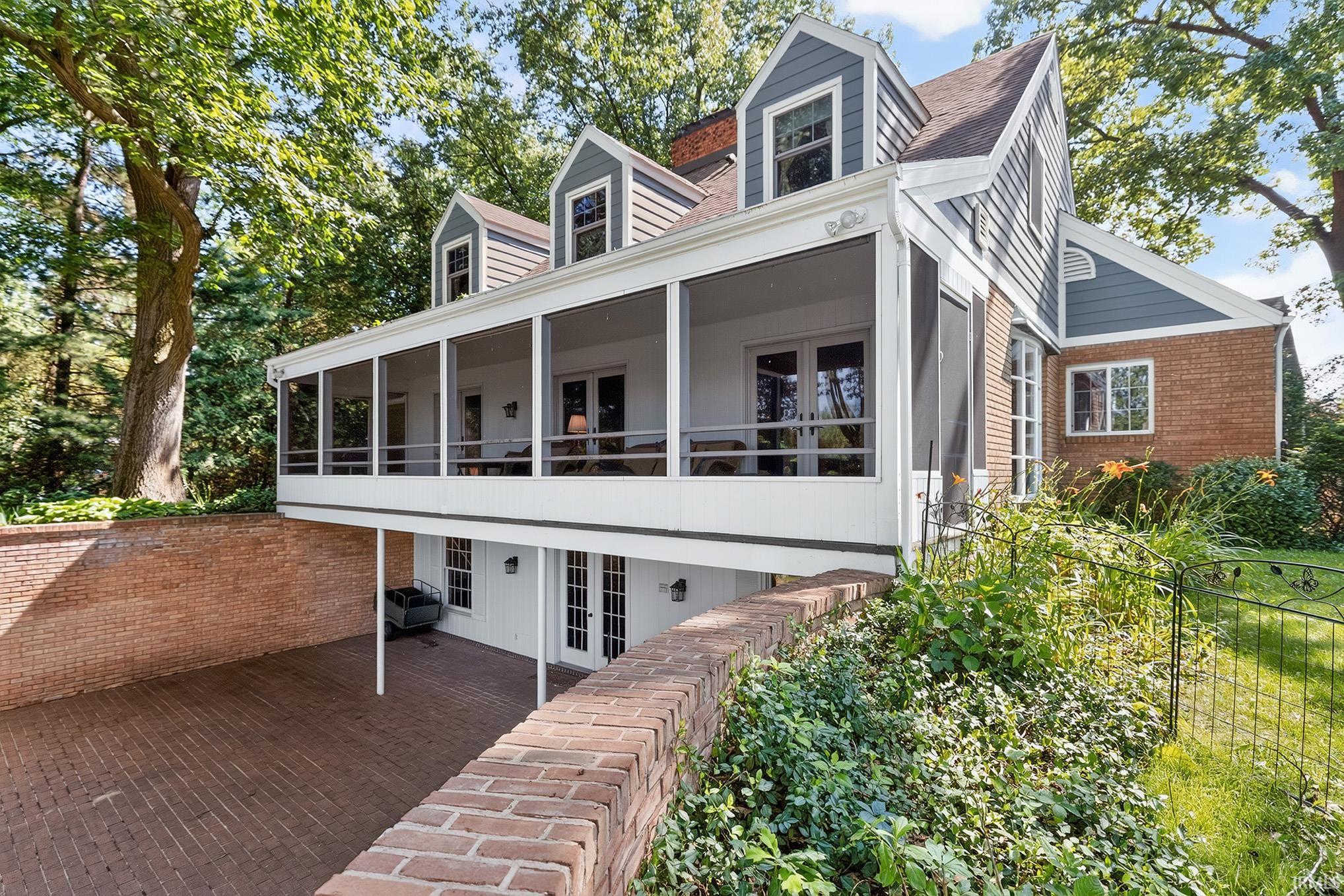 51697 Winding Waters Lane Elkhart IN 46514