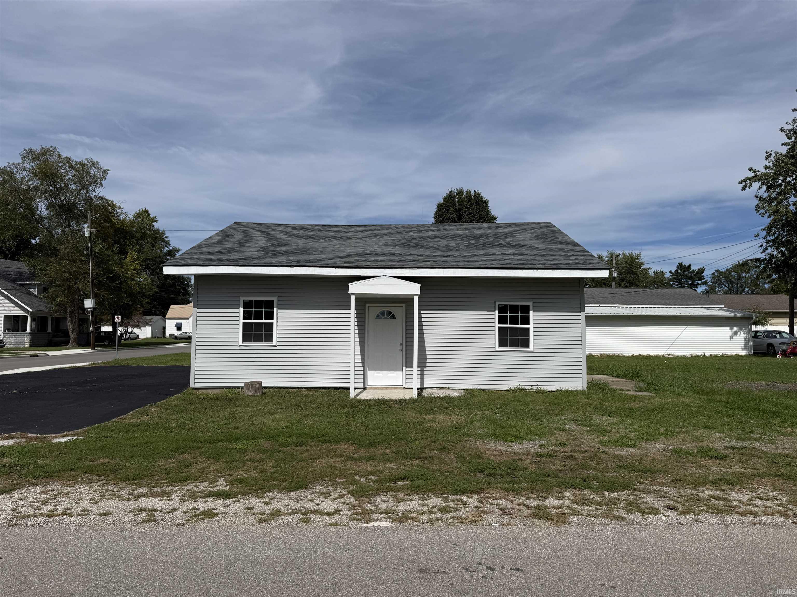 919 S Main Street Bicknell IN 47512