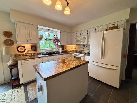 5704 N 300 W Sharpsville IN 46068