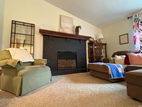 5704 N 300 W Sharpsville IN 46068
