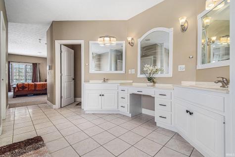 1963 Pheasant Ridge Drive Warsaw IN 46580