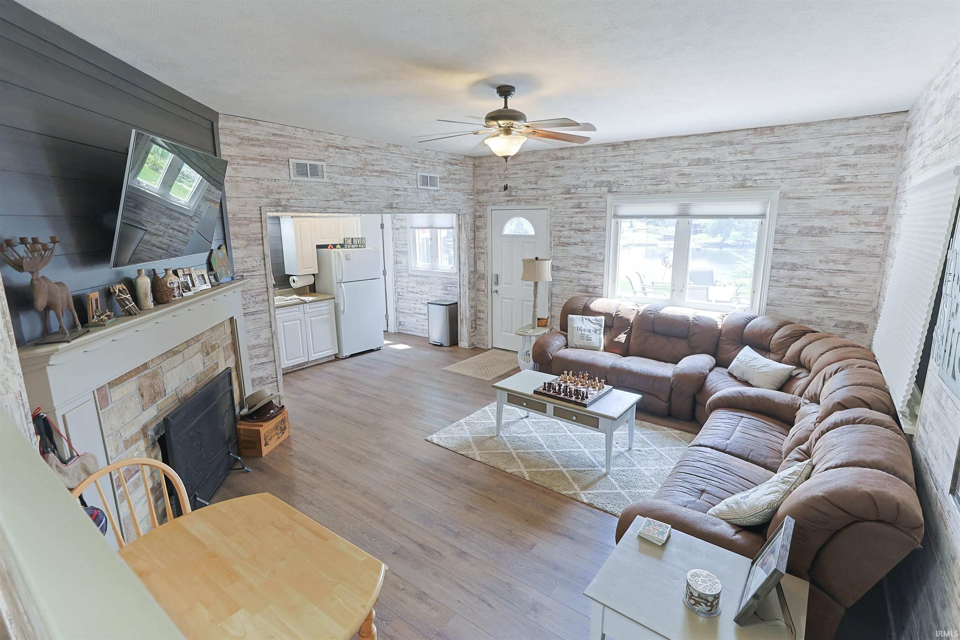 10098 Jefferson Road Osceola IN 46561