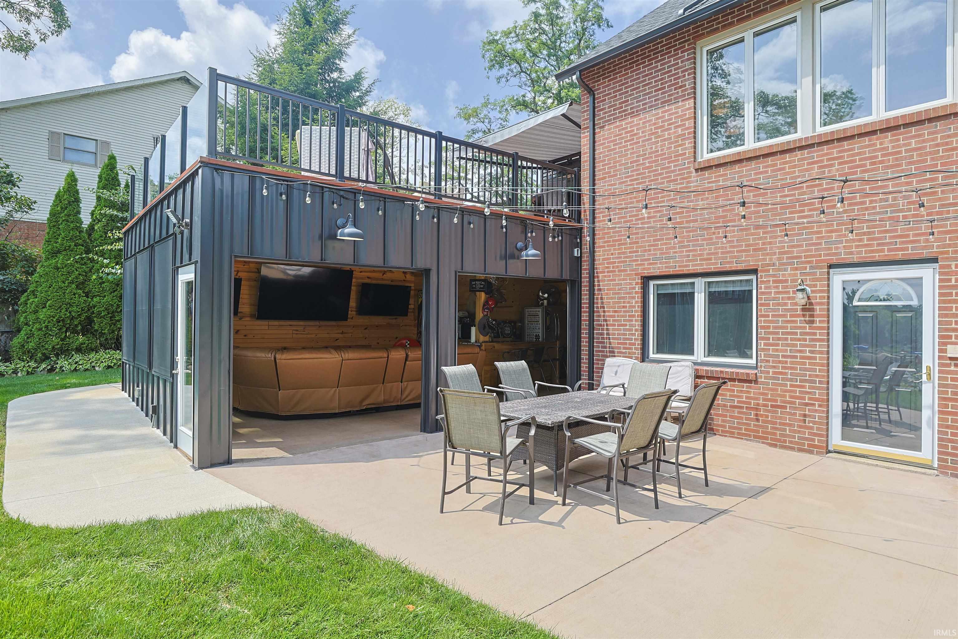 10098 Jefferson Road Osceola IN 46561