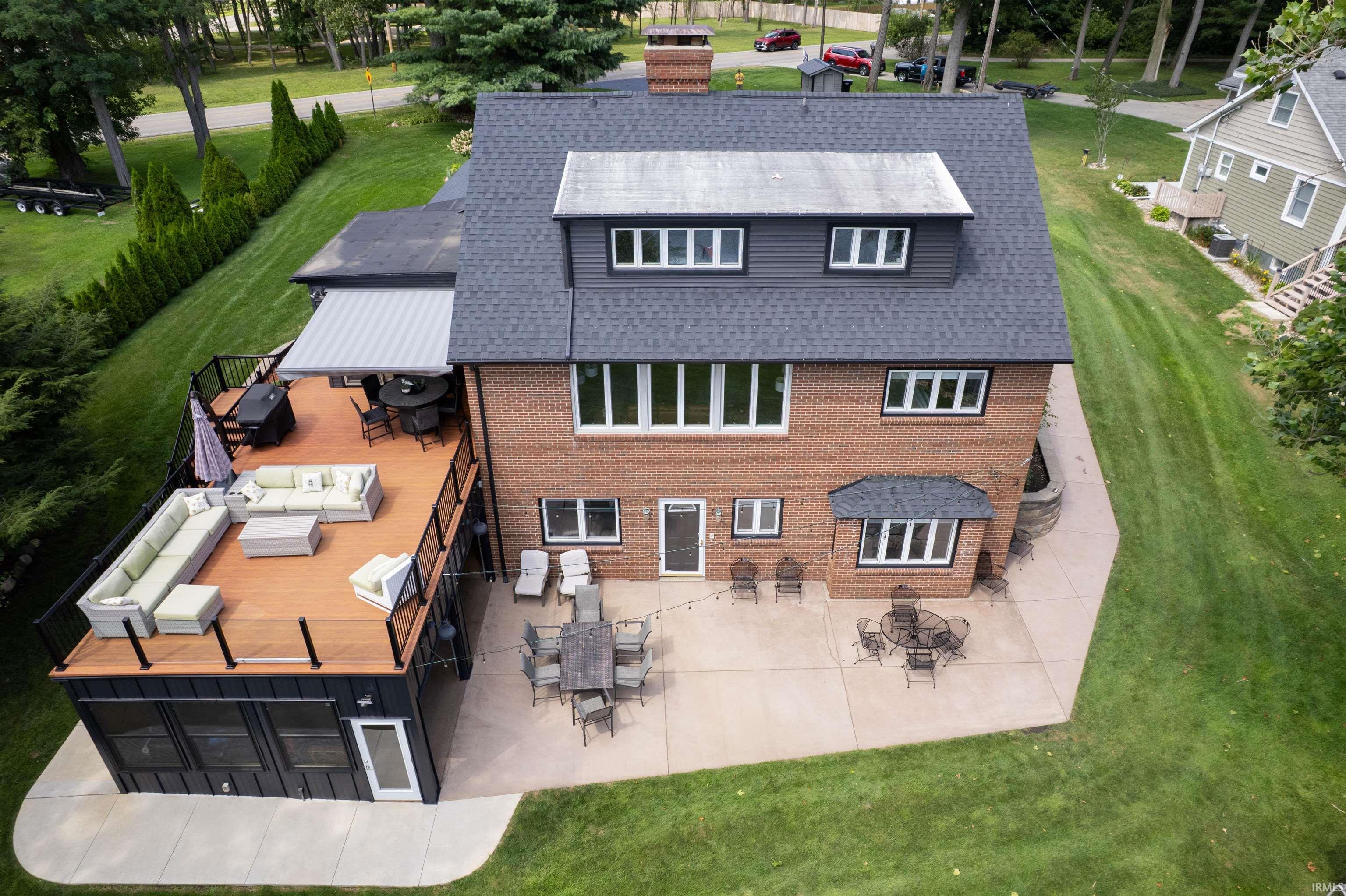 10098 Jefferson Road Osceola IN 46561