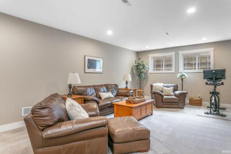 54706 Columbia Bay Drive Osceola IN 46561