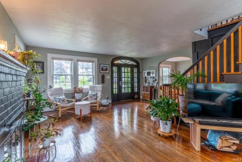209 S Cornell Circle Fort Wayne IN 46807