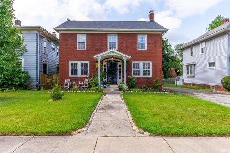 209 S Cornell Circle Fort Wayne IN 46807