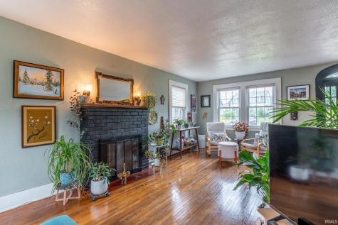 209 S Cornell Circle Fort Wayne IN 46807