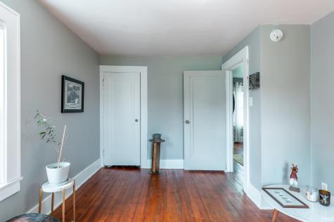209 S Cornell Circle Fort Wayne IN 46807
