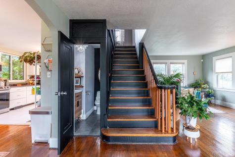 209 S Cornell Circle Fort Wayne IN 46807