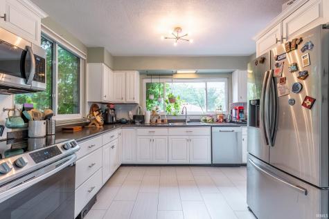 209 S Cornell Circle Fort Wayne IN 46807
