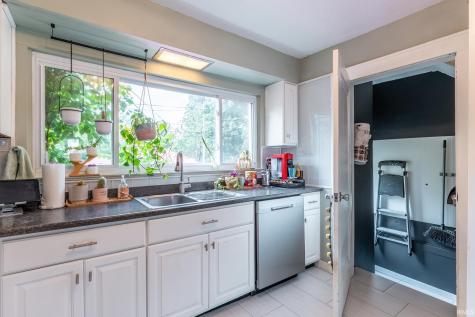 209 S Cornell Circle Fort Wayne IN 46807