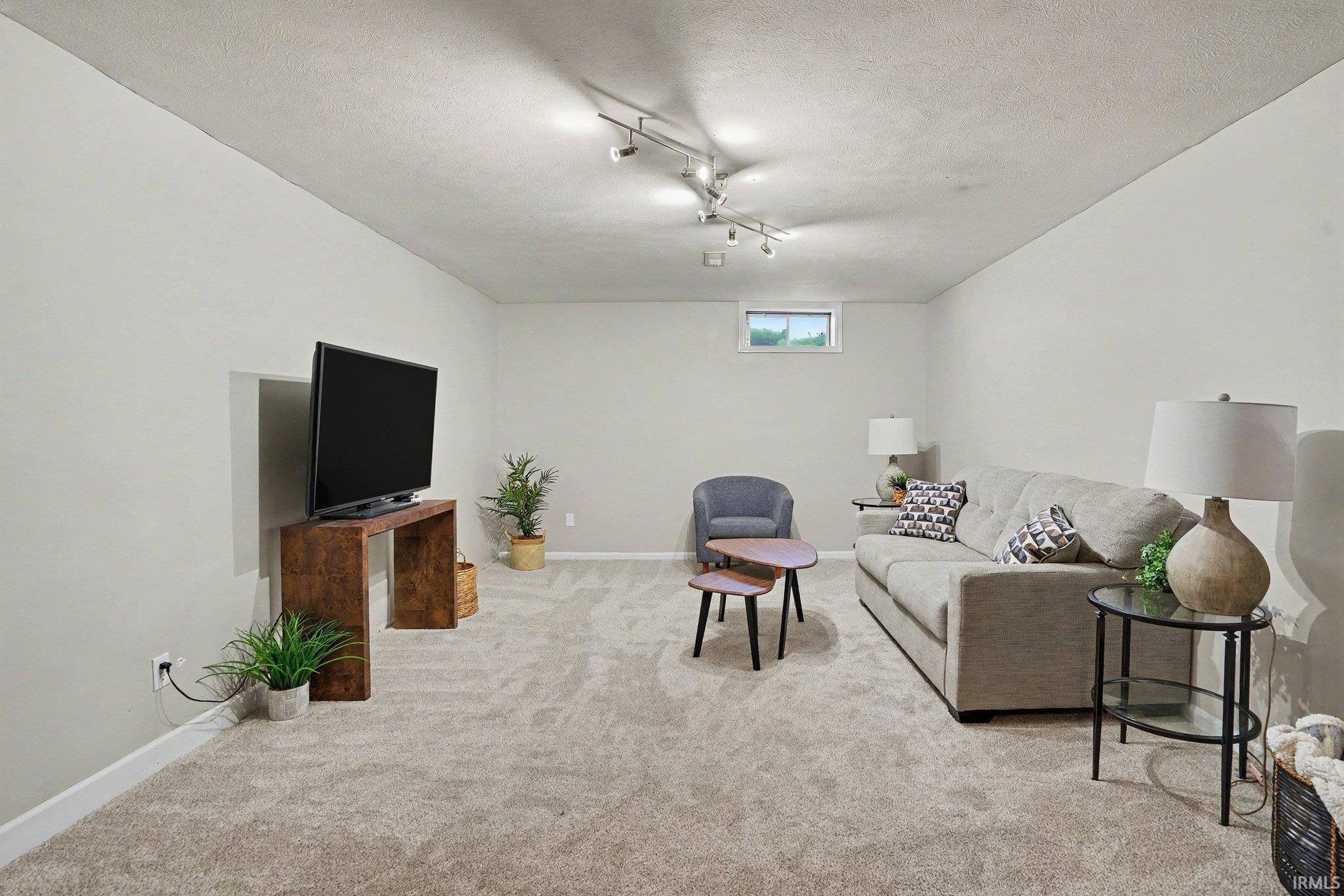 51753 Covered Wagon Trail Granger IN 46530