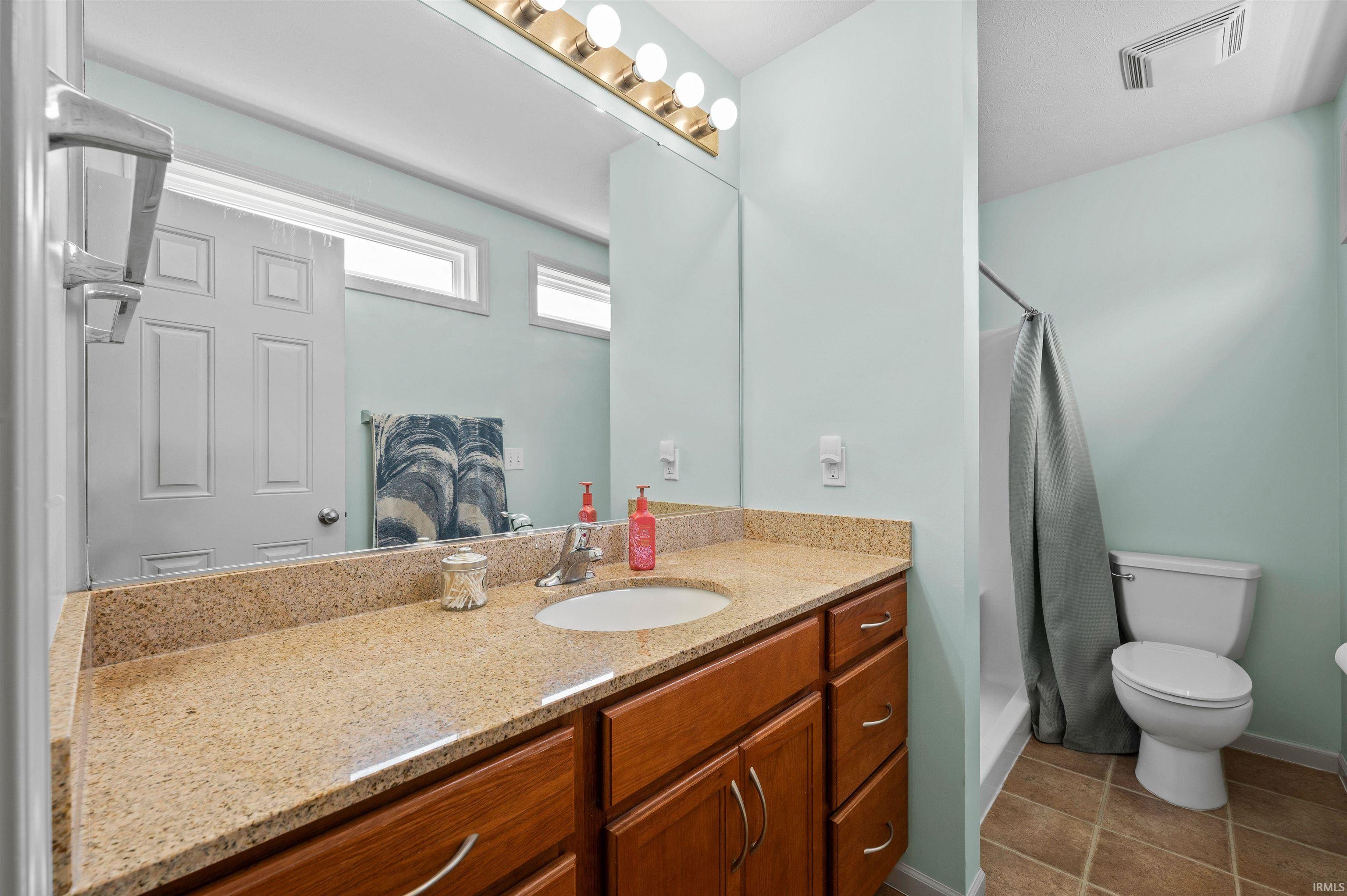 51813 Melwood Court South Bend IN 46628