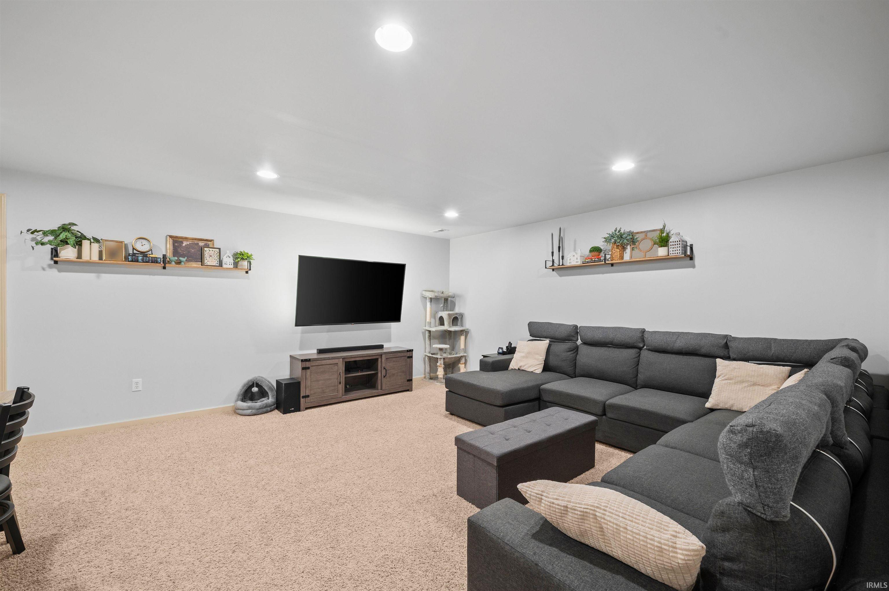 51813 Melwood Court South Bend IN 46628