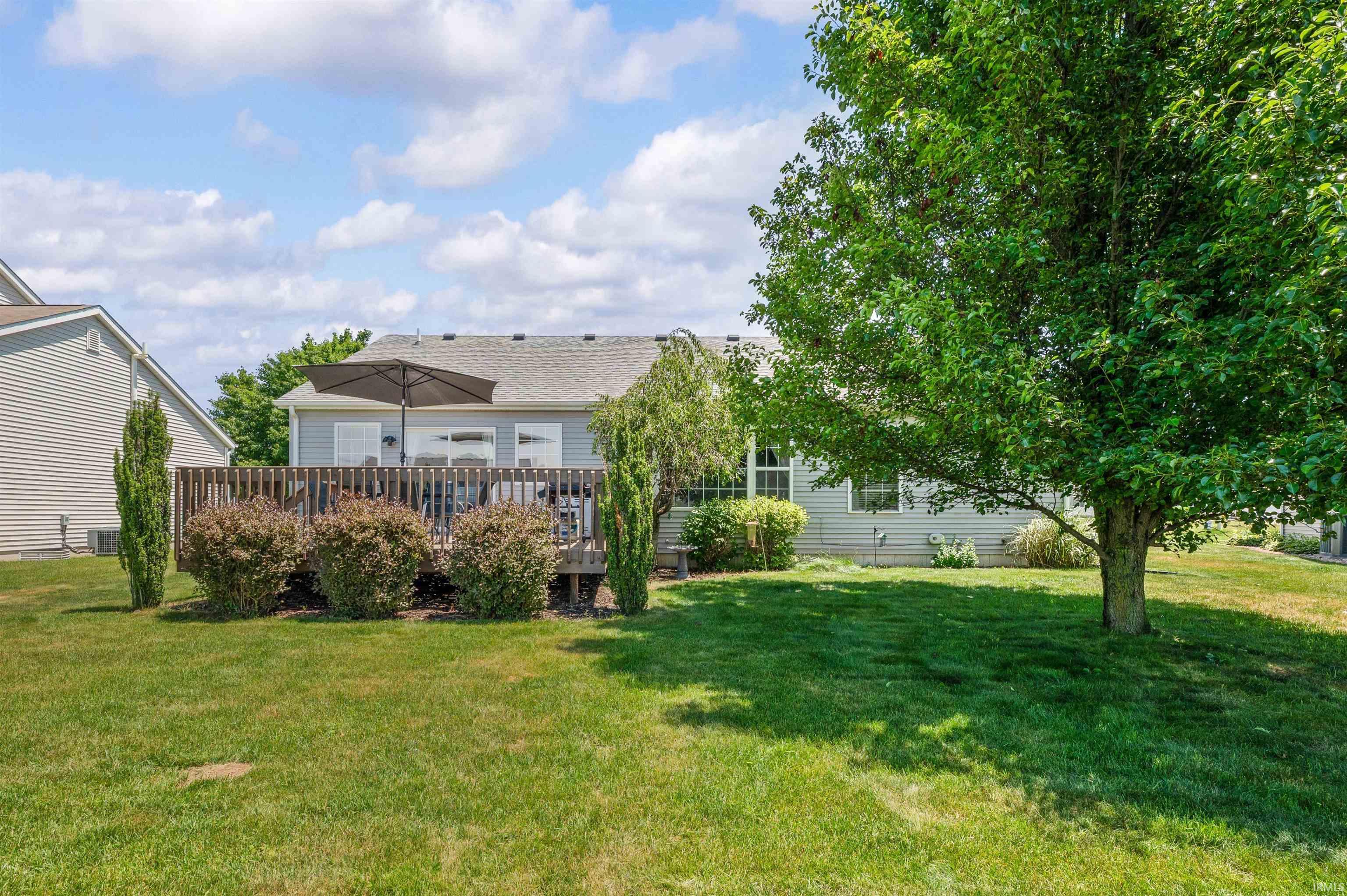 51813 Melwood Court South Bend IN 46628