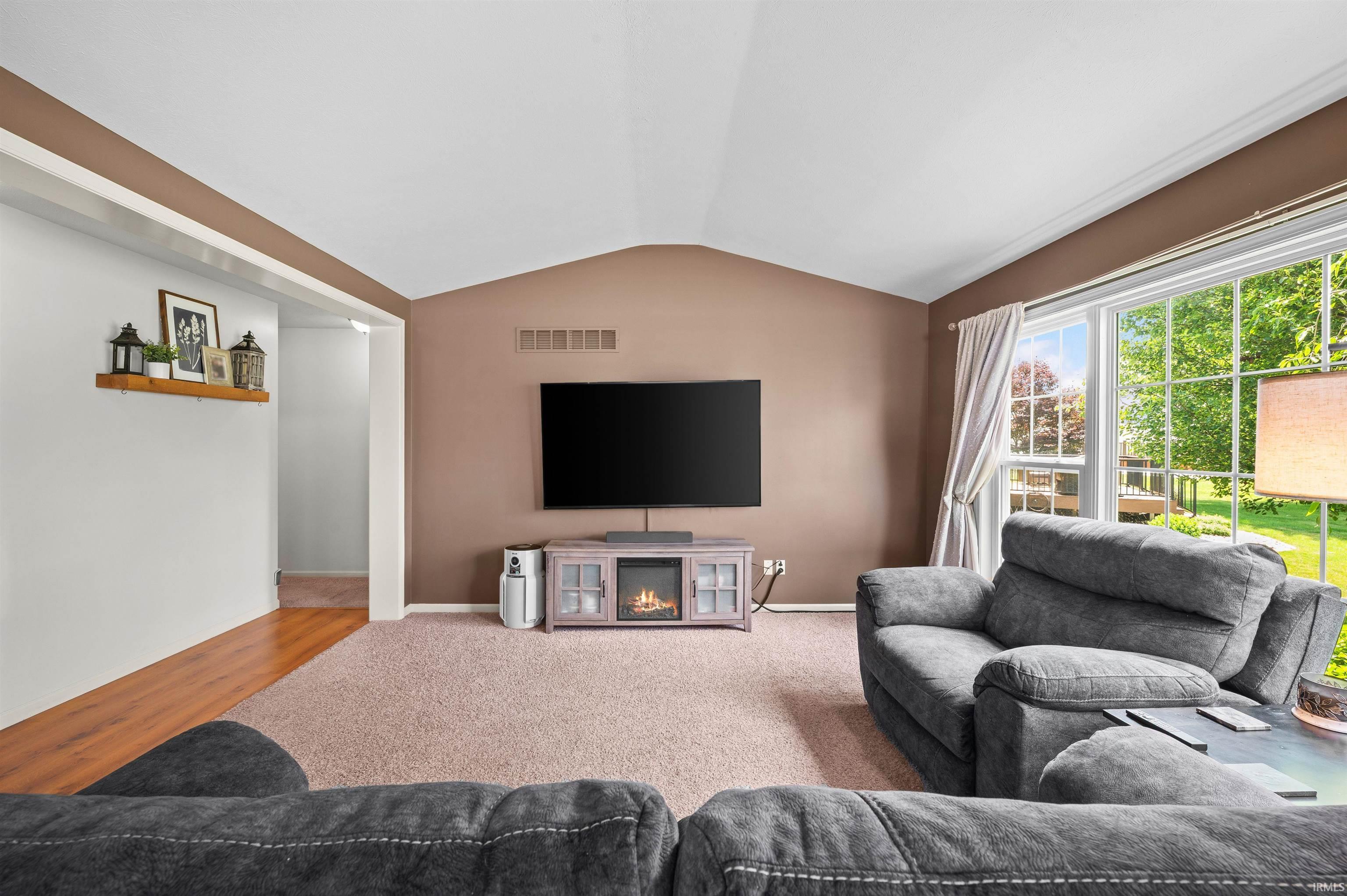 51813 Melwood Court South Bend IN 46628