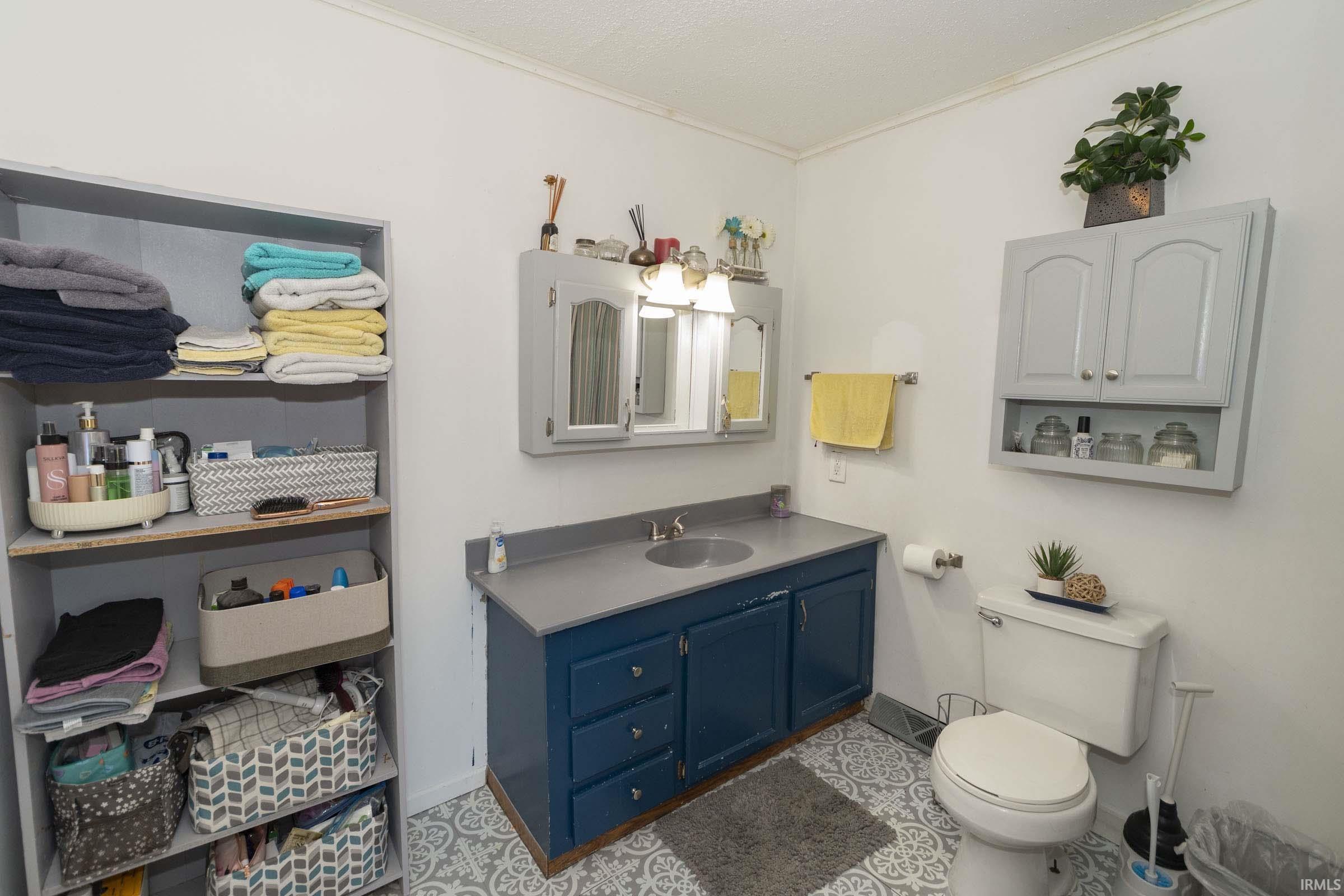 2902 Edwardsburg Avenue Elkhart IN 46514