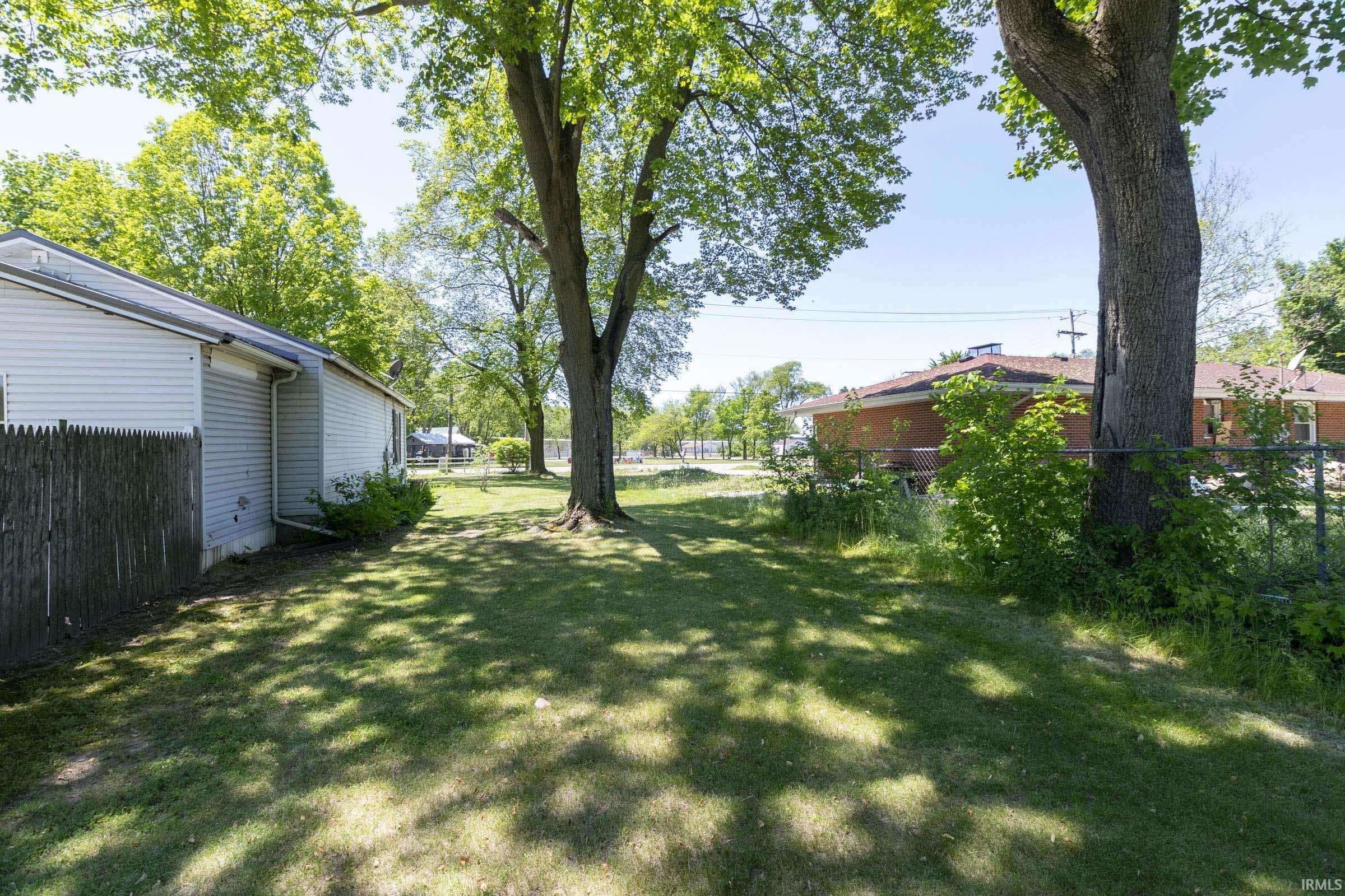 2902 Edwardsburg Avenue Elkhart IN 46514