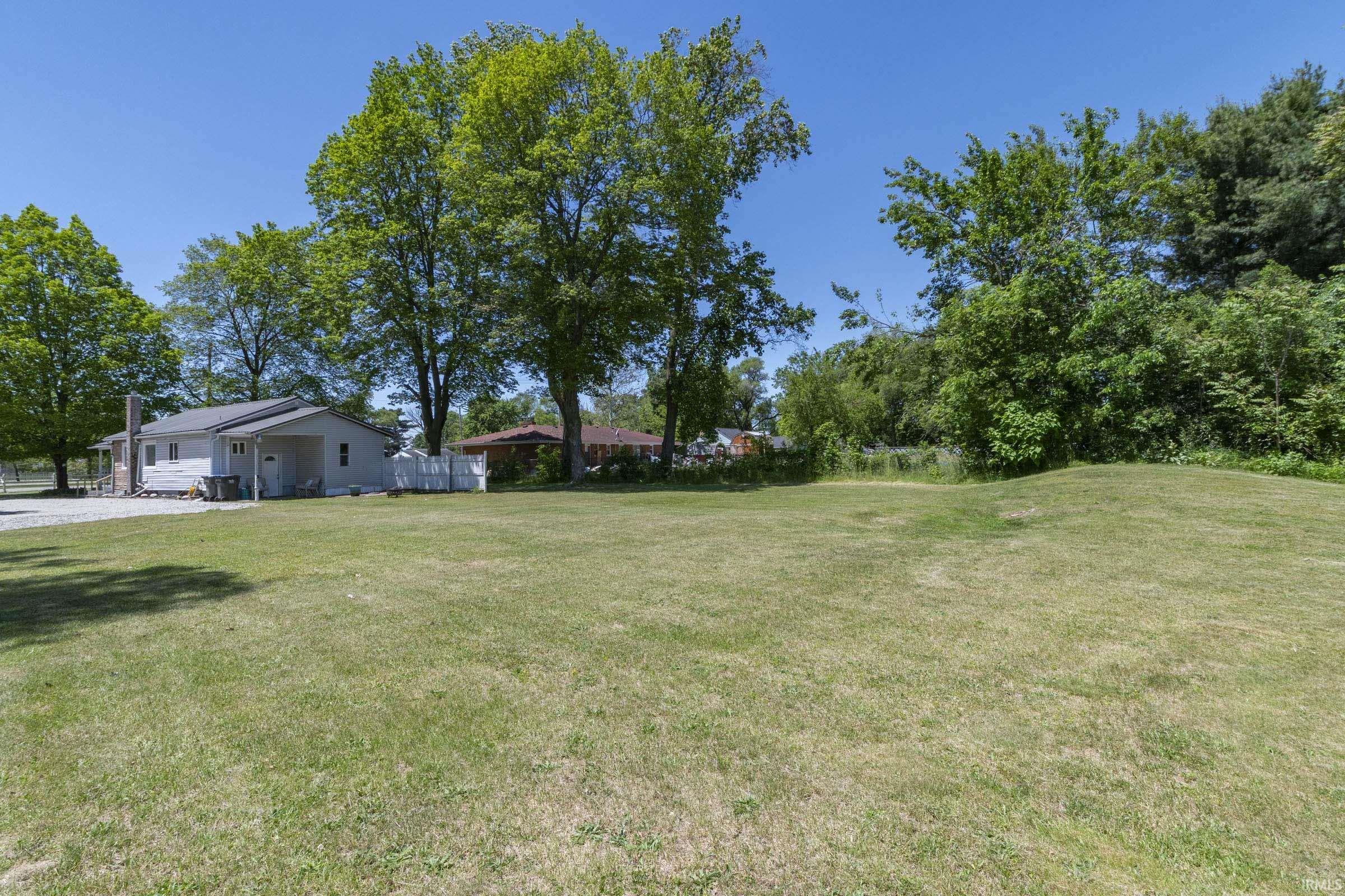 2902 Edwardsburg Avenue Elkhart IN 46514