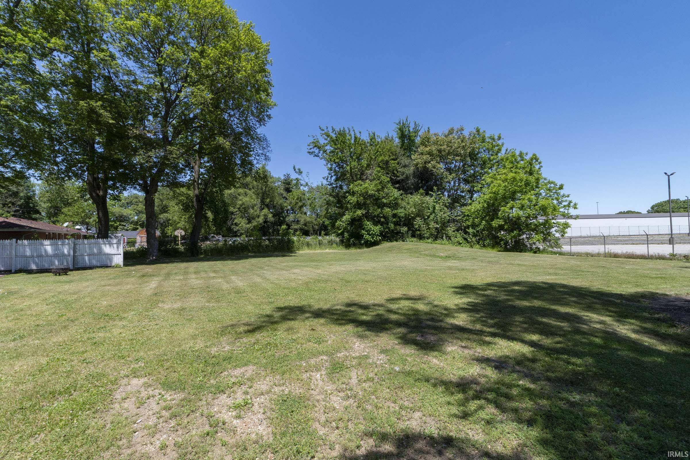2902 Edwardsburg Avenue Elkhart IN 46514