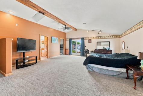 1160 Poplar Street Huntington IN 46750