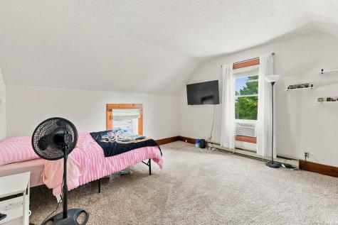 1160 Poplar Street Huntington IN 46750