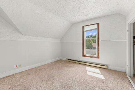 1160 Poplar Street Huntington IN 46750