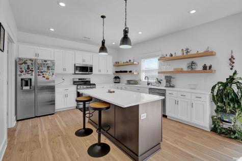 526 E Lucy Lane Ellettsville IN 47429
