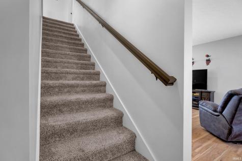 526 E Lucy Lane Ellettsville IN 47429