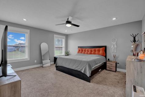 526 E Lucy Lane Ellettsville IN 47429
