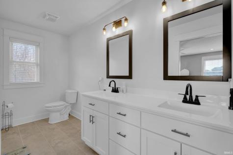 526 E Lucy Lane Ellettsville IN 47429