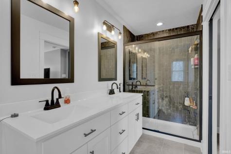 526 E Lucy Lane Ellettsville IN 47429